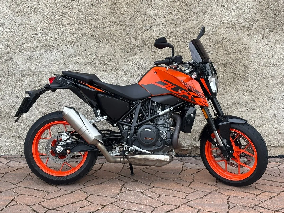KTM Duke 690