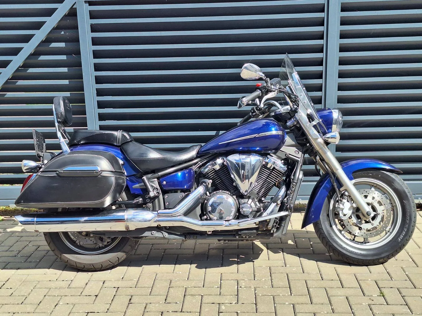 Yamaha XVS 1300 A Midnight Star- modrá